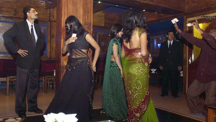Den Behörden sind die Tanzbars ein Dorn im Auge (Archivbild von 2005).