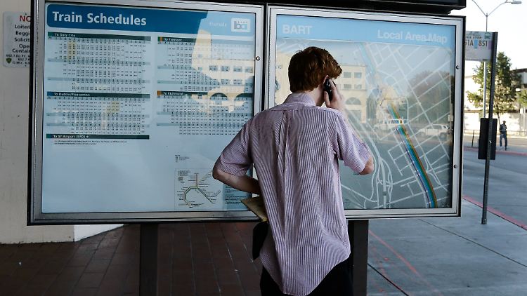 US-Geheimdienste dürfen auch weiterhin die Telefone der Bürger überwachen.