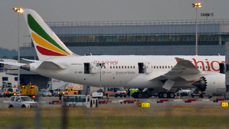 Die Boeing 787 Dreamliner "Queen of Sheba" fing am Londoner Heathrow-Flughafen Feuer. Warum, konnte bislang nicht abschließend geklärt werden. 