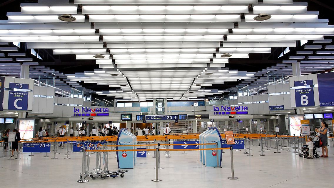 Leere am Flughafen Orly: In Frankreich und auch in anderen Ländern ...