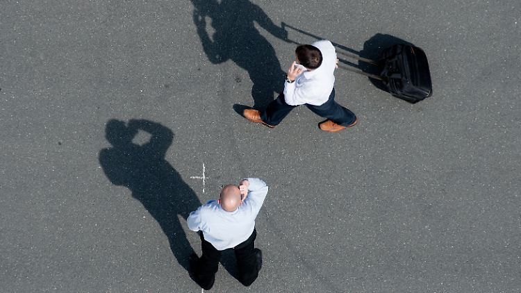 An diesen Gesprächen können mehr Menschen beteiligt sein als man vermutet.
