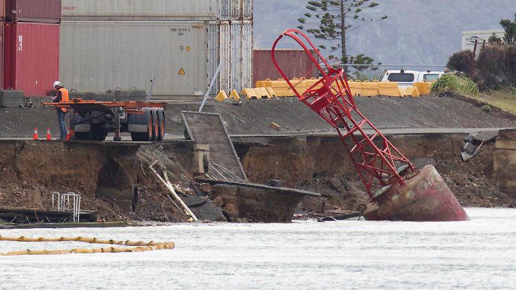 Schäden am Container-Hafen von Wellington, wo es kurz zuvor bebte.