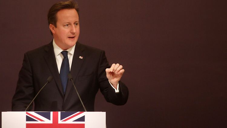 David Cameron will im Kampf gegen Internet-Pornografie starken Worten auch Taten folgen lassen.