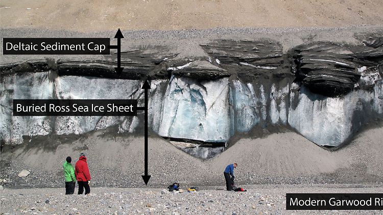 Eisklippen im Garwood Valley.