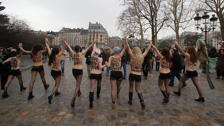 Femen-Aktivistinnen protestieren in vielen Ländern - in der Ukraine ist es besonders gefährlich.