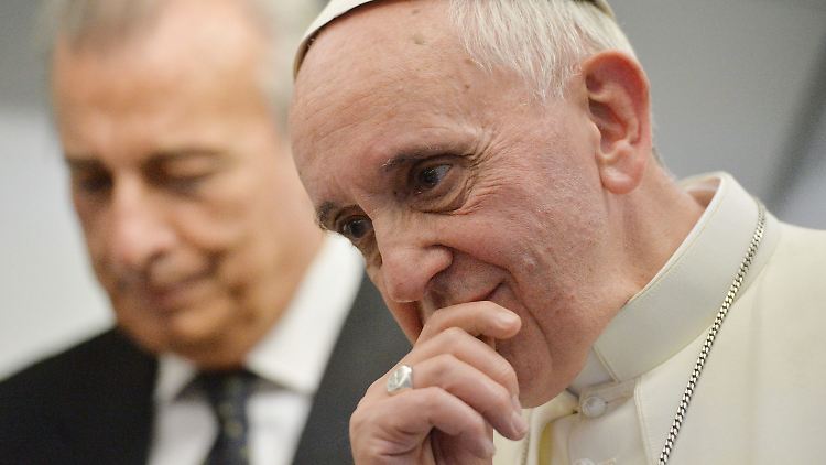 Homosexuelle Menschen dürfen nicht ausgegrenzt werden, sagt Papst Franziskus.