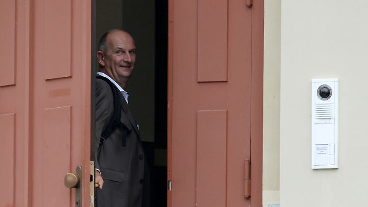 Dietmar Woidke ist seit rund 20 Jahren in der Landespolitik aktiv.