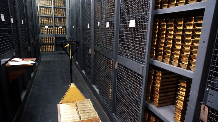 Wenn alles Gold der Erde durch Kryptos ersetzt würde, wäre ein Bitcoin...
"wäre, wäre Fahrradkette", so ein bekannter Experte.