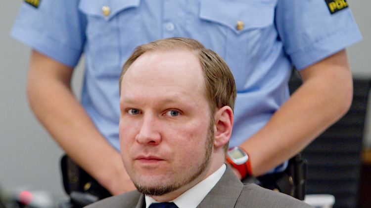 Anders Behring Breivik tötete 77 Menschen und sitzt nun für mindestens 21 Jahre in Haft.