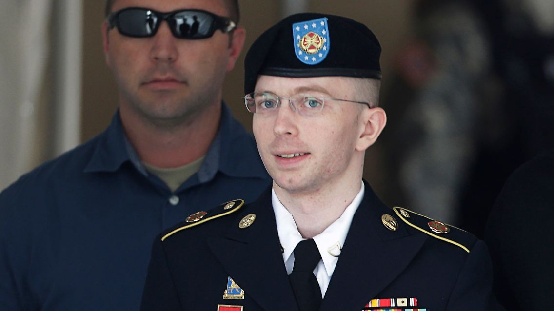 2013-07-30T190927Z_612034613_GM1E97V08CS01_RTRMADP_3_USA-WIKILEAKS-MANNING.JPG2850930123470167101.jpg