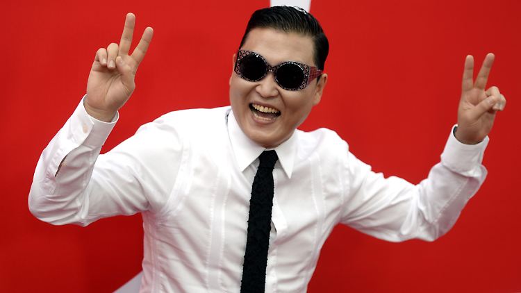 Rapper Psy in Kalifornien: "Wenn es regnet, trinke ich, wenn es sonnig ist, trinke ich."