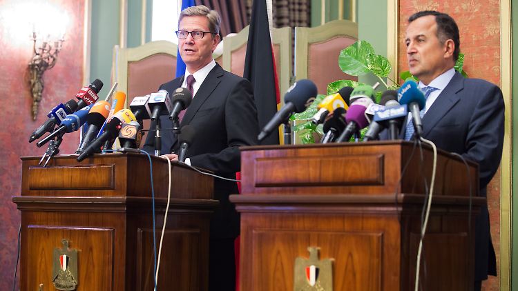 Außenminister Guido Westerwelle (l.) und sein ägyptischer Amtskollege Nabil Fahmy.