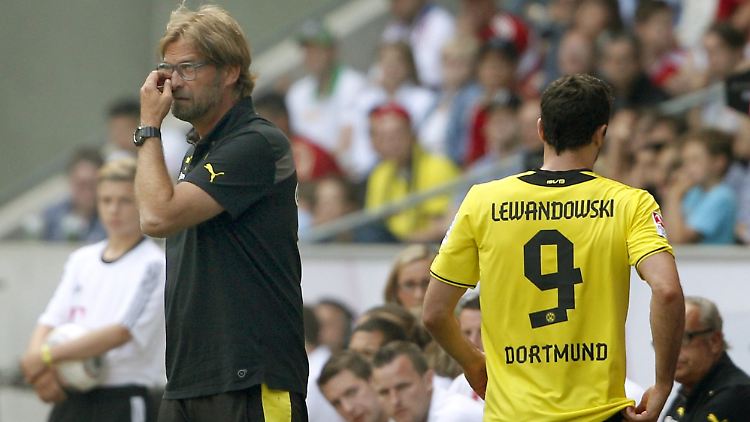 "Ich gehe davon aus, dass wir in den nächsten Tagen alles klären werden": jürgen Klopp und Robert Lewandowski.