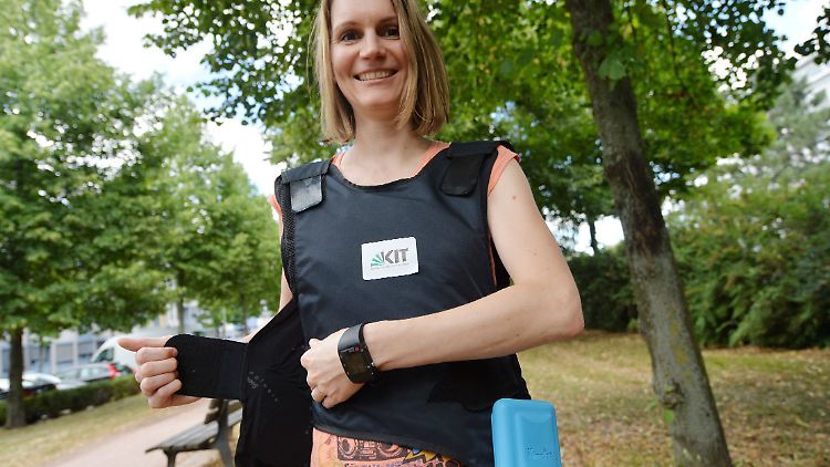 Die Ähnlichkeit mit einer schusssicheren Weste ist kein Zufall.