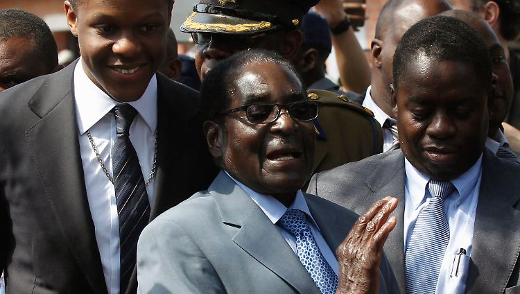 Mugabe regiert Simbabwe schon seit 33 Jahren.