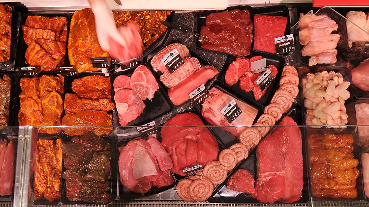 Ob Schwein, Rind oder Hähnchen: Fleisch sehen die meisten Deutschen gern auf dem Teller.