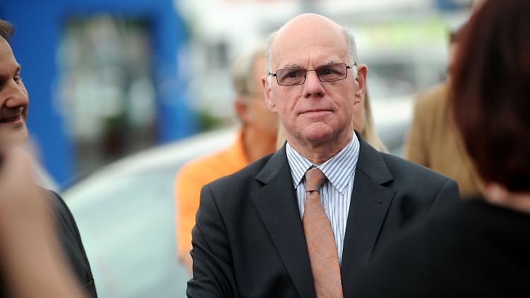 Norbert Lammert soll bei seiner Doktorarbeit plagiiert haben, das Werk wird derzeit geprüft.