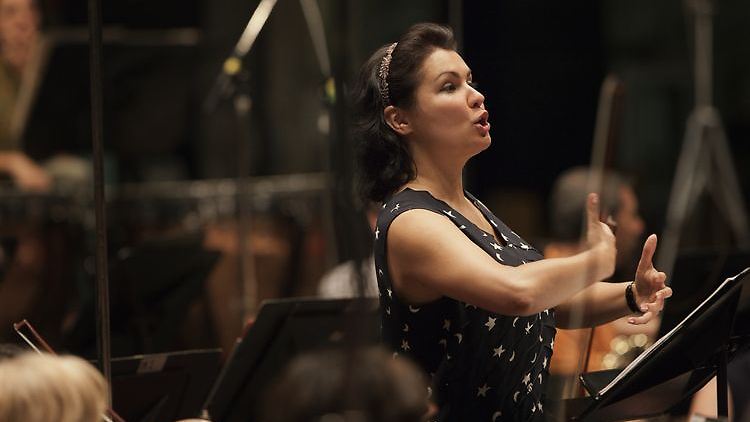Der Fachwechsel steht an: Anna Netrebko bastelt an ihrer Karriere.
