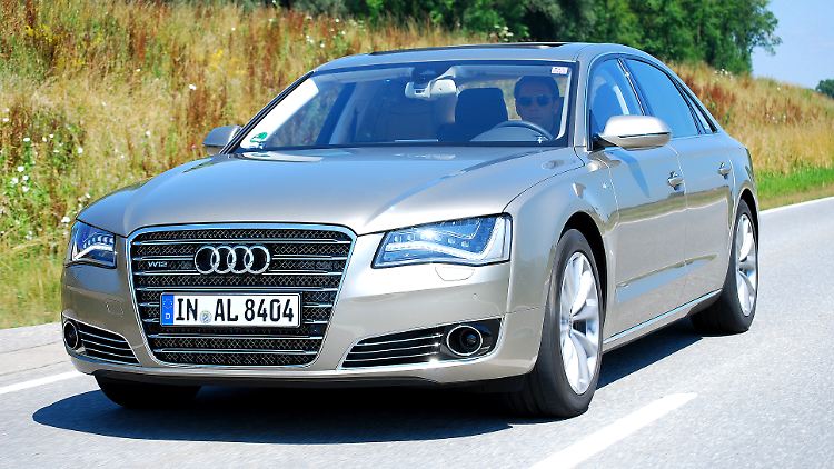 Der Audi A8 lang: eine Luxusyacht auf vier Rädern.