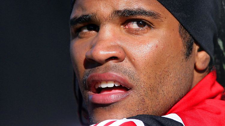 Breno macht erste Schritte zurück in die Gesellschaft.