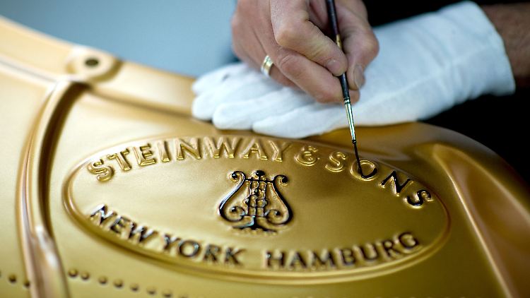 Kultmarke Steinway: Klassikpianist Lang Lang, Jazzstar Diana Krall und Popmusiker Billy Joel sind Kunden des  Konzertflügel-Herstellers.