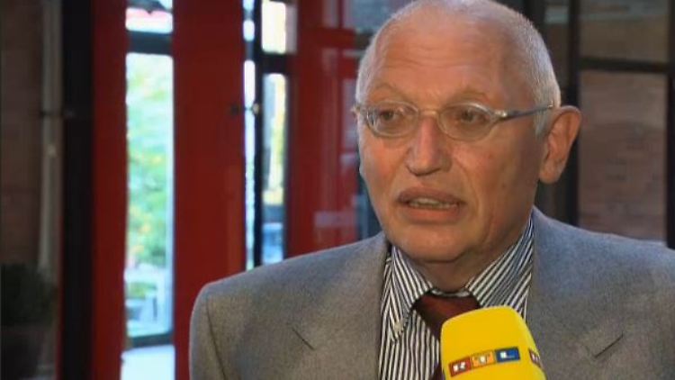 Der SPD-Politiker Verheugen war als EU-Kommissar unter anderem für die Osterweiterung zuständig. Von 2004 bis 2010 war er zudem stellvertretender Kommissionspräsident.