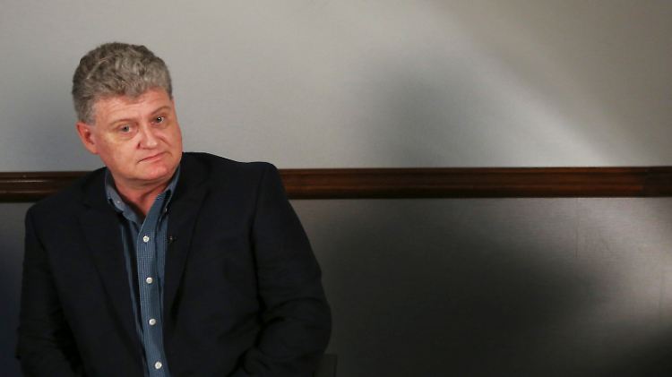 Lon Snowden will demnächst nach Russland reisen und seinen Sohn treffen.