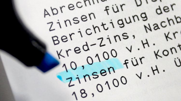Transparenz für mehr Kundenfreundlichkeit - die Branche ist offen für ein Gebühren-Vergleichsportal.