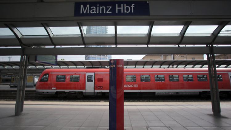 Kurzes Zwischenspiel: Am Wochenende fuhren die Züge in Mainz wieder regulär - allerdings nur vorübergehend.