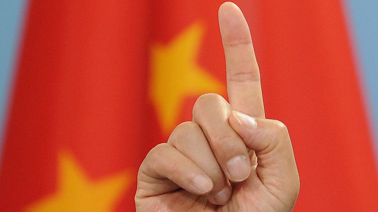 Chinas neue Führung greift gegen kritische Stimmen durch. 