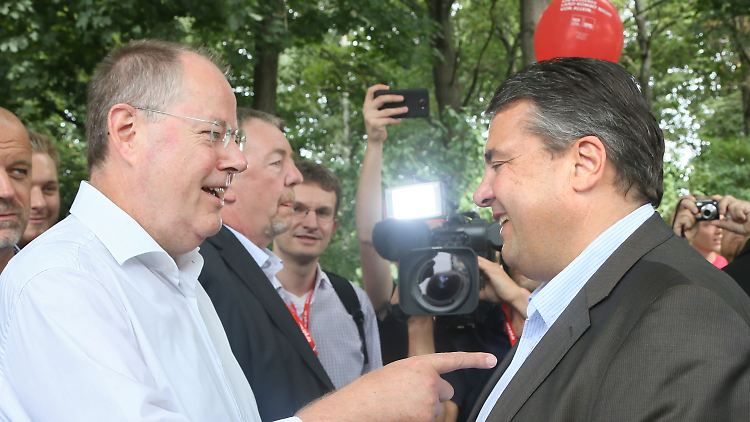 Peer Steinbrück und Sigmar Gabriel an diesem Sonntag beim Deutschlandfest der SPD in Berlin.