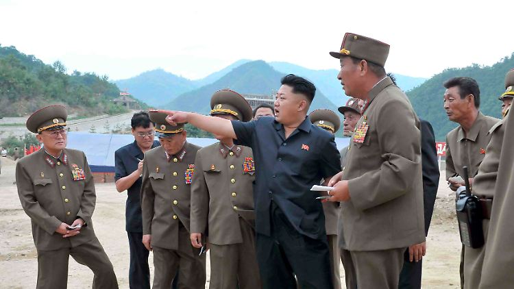 Kim Jong Un auf dem Gelände des künftiges Wintersportgebietes.