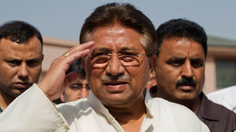 Musharraf droht eine lebenslange Haft oder sogar die Todesstrafe.