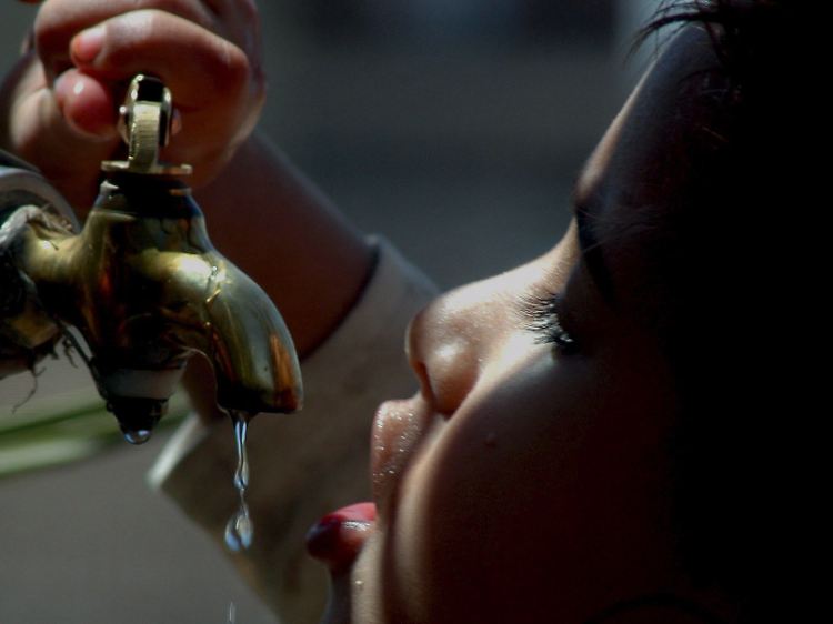 Unsauberes Trinkwasser gilt als größte Risikoquelle für eine Ansteckung mit Cholera.