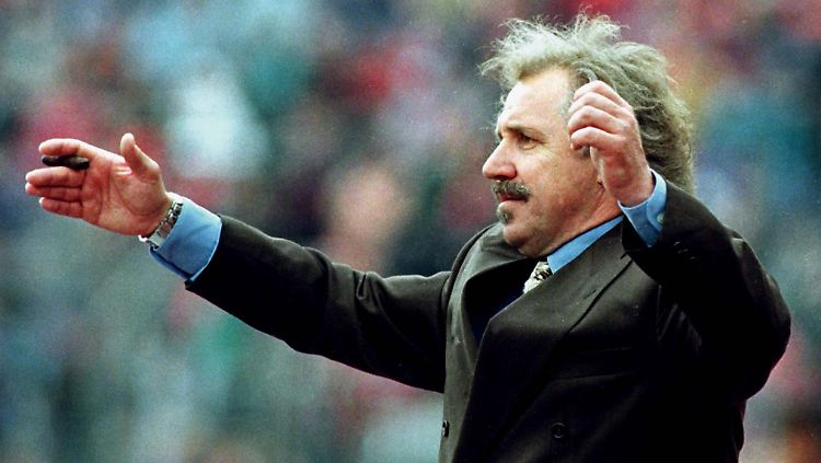 Fiebert immer noch mit "seiner" Frankfurter Eintracht mit: Dragoslav "Stepi" Stepanovic, (hier 1996).