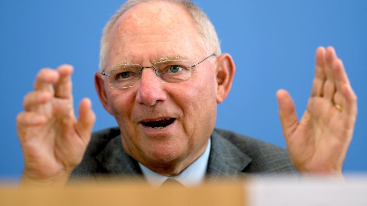 Wolfgang Schäuble beim "Tag der Offenen Tür" in der Bundespressekonferenz.