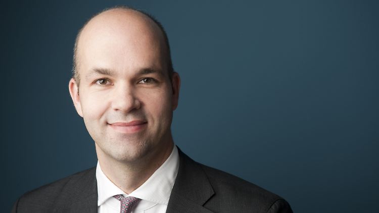 Marcel Fratzscher - Leiter des Deutschen Instituts für Wirtschaftsforschung - sieht den Anti-Euro-Kurs skeptisch.