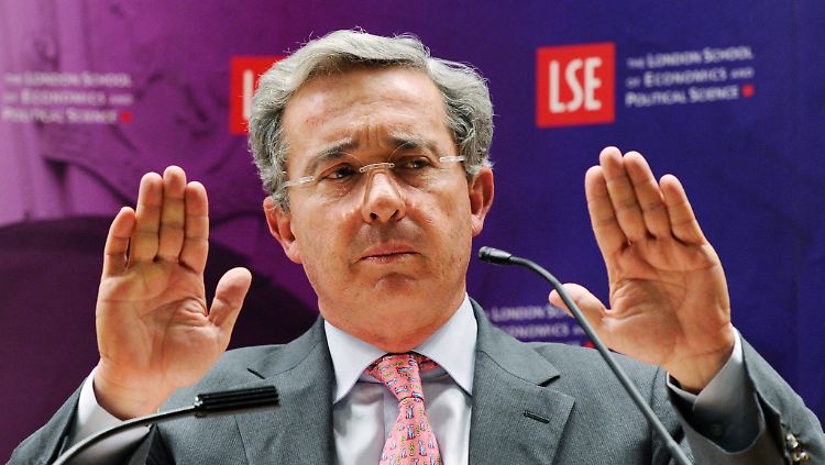 Álvaro Uribe