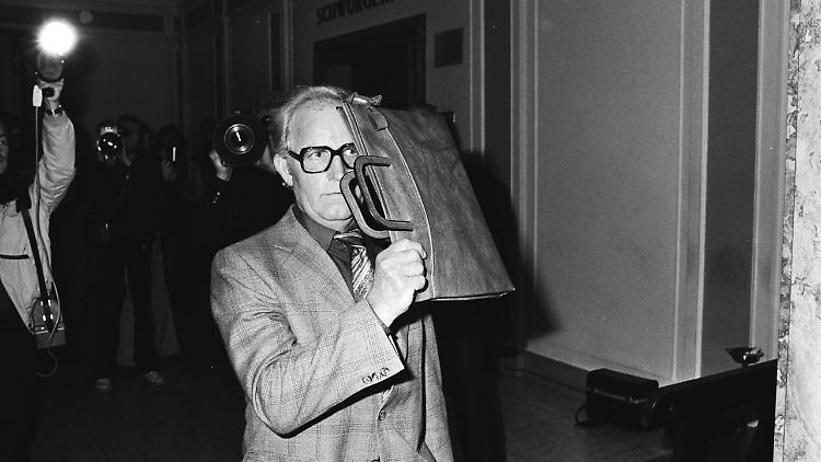 Siert Bruins am 29. Oktober 1979 vor dem Gericht in Hagen.