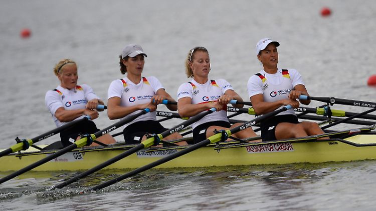 Die Erwartungen werden nicht enttäuscht: das Team um Britta Oppelt schlägt alle.