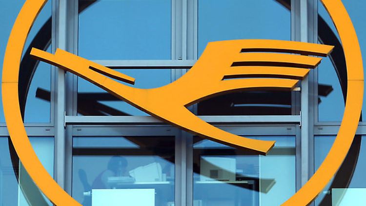 Die Luftfahrtbranche insgesamt steht nach Ansicht von Lufthansa-Chef Spohr vor einem "schwierigen zweiten Halbjahr".