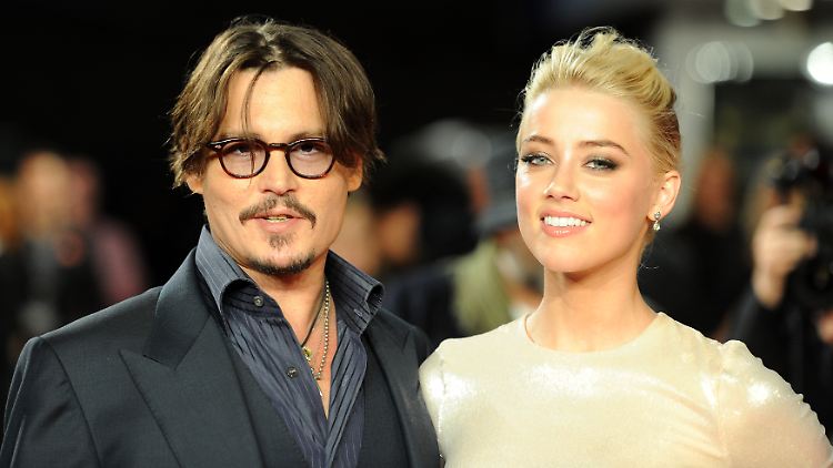 Zuletzt war das Paar gemeinsam in dem Film "The Rum Diary" zu sehen, bei dem Depp auch als Produzent mitgewirkt hat.