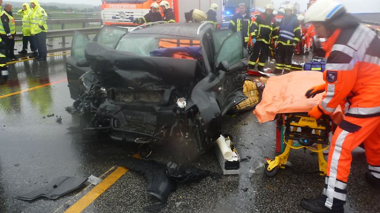 Der Unfall ereignete sich in Höhe der Störbrücke bei Itzehoe.