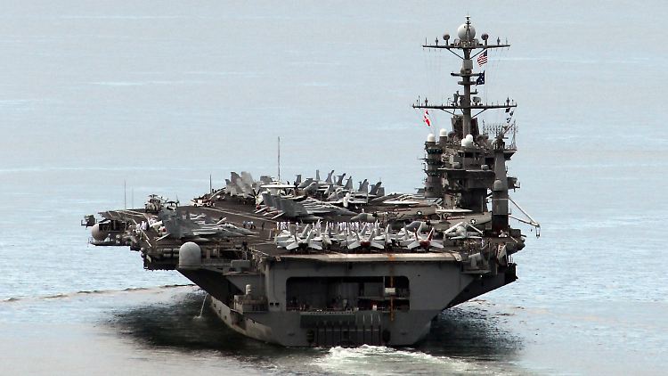 Nordkorea fühlt sich von Seemanövern Südkoreas und den USA im Japanischen Meer bedroht.