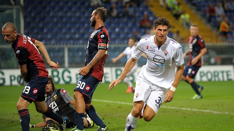 In Florenz spielt Mario Gomez wieder regelmäßig - und trifft auch sofort.
