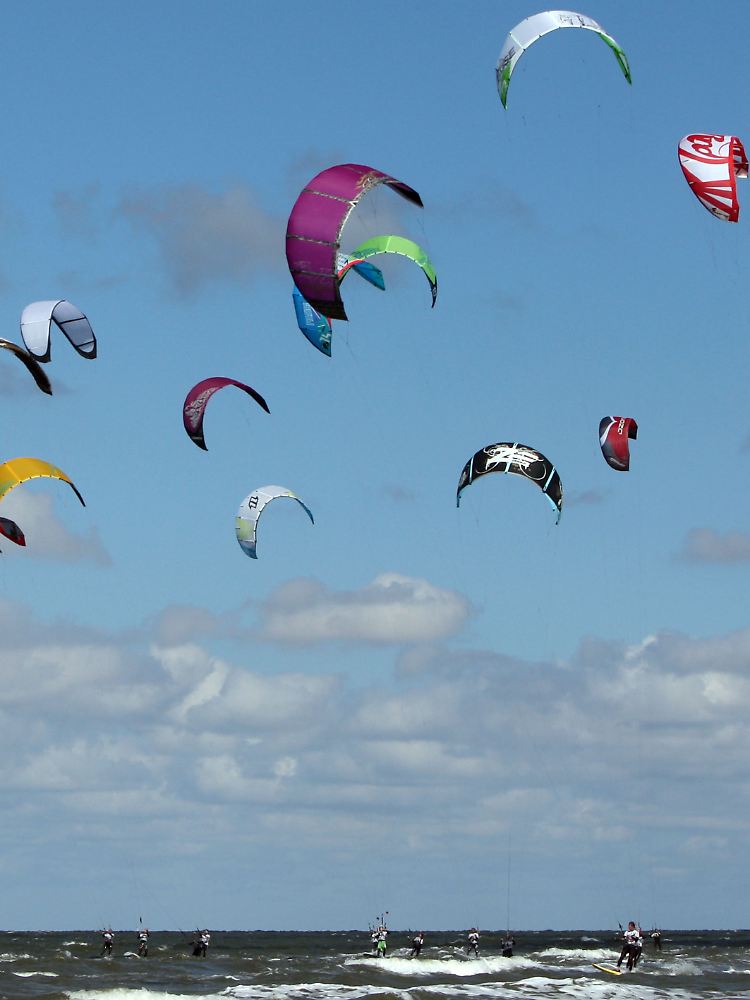 Schön, aber auch gefährlich: Kitesurfen.
