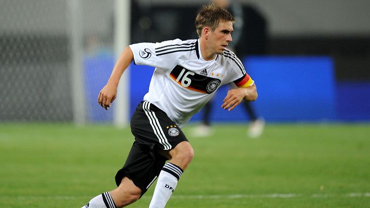 In sein 100. Länderspiel geht Philipp Lahm als unumstrittener Kapitän.
