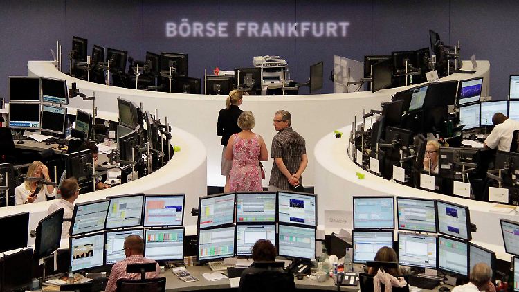 Der Dax vor dem Wochenende: Händler warten auf den Arbeitsmarktbericht aus USA.