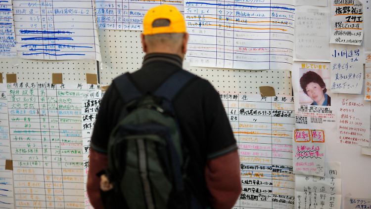 Die Listen der Vermissten sind zwar schon deutlich kürzer geworden, doch immer noch fehlen 2654 Menschen.