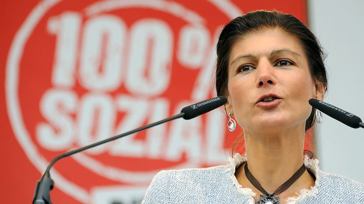 Die Linke Sahra Wagenknecht knüpft eine Koalition mit der SPD an eine Kehrtwende der Sozialdemokraten.